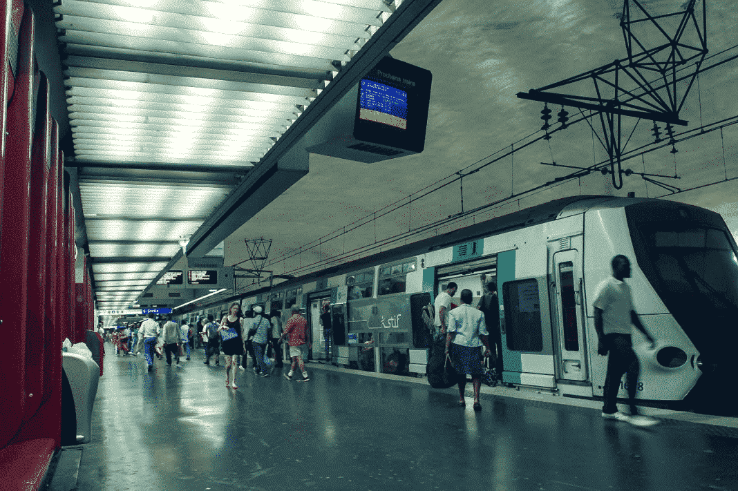 Free mobile proposera bientôt la 3G et la 4G dans le réseau de métro et RER de la RATP